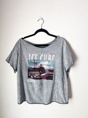 Ice Cube It Was a Good Day Gray Acid Wash Graphic Tee Rolled Sleeve Raw Hem Top